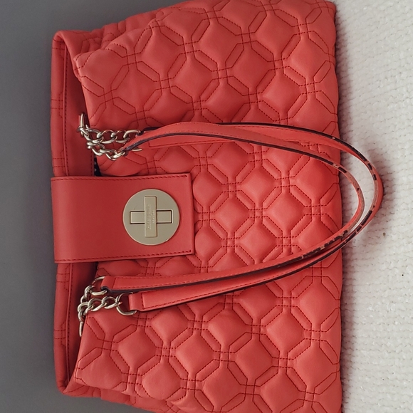 Kate Spade coral handbag with gold chain straps - Picture 2 of 6